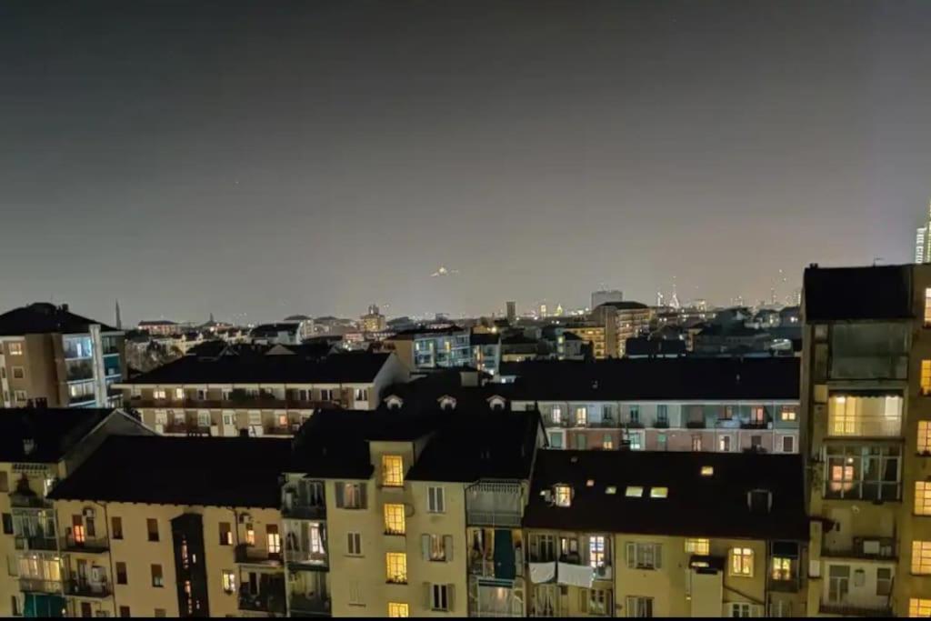 טורינו Amazing Apartment With View Near Metro מראה חיצוני תמונה